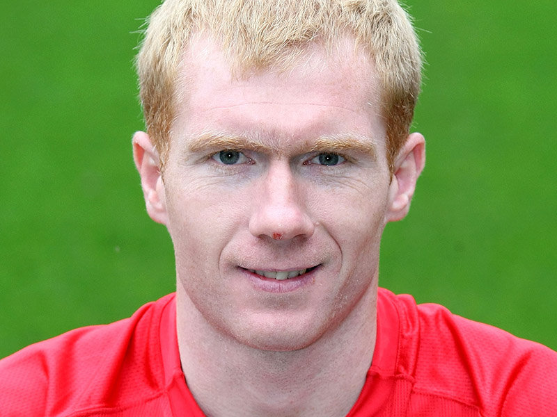 Manchester United have confirmed that former-hero Paul Scholes has decided to come out of retirement and has signed a deal that will expire at the end of ... - Paul-Scholes_1229969